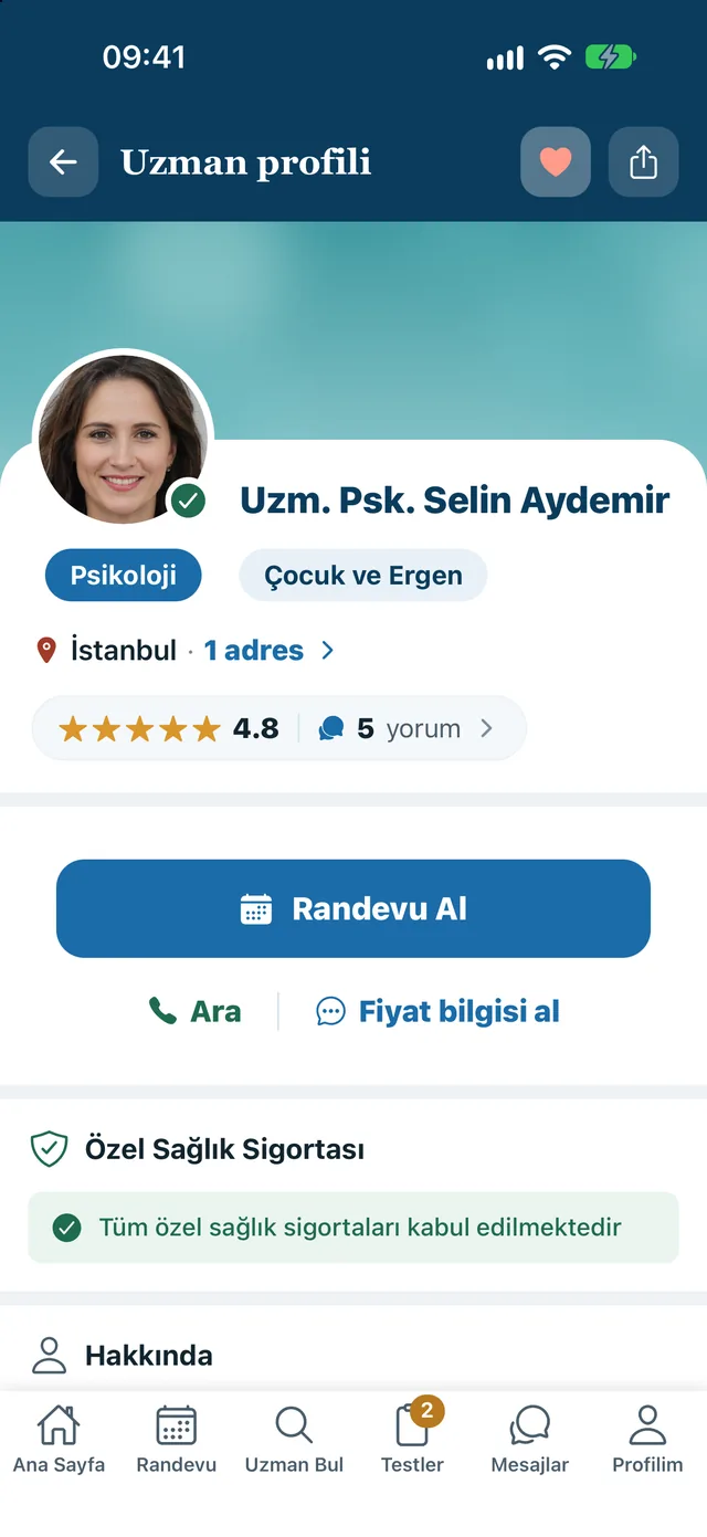 Psikiyatri Rehberi uygulamasında uzman profili ekranı