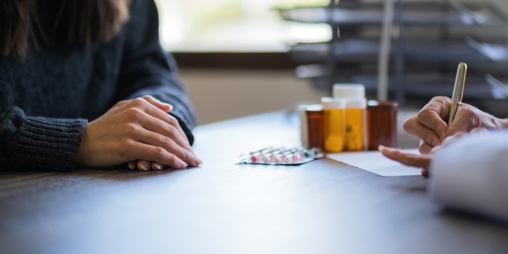 Akatizi Nedir? Yerinde Duramamanın Ötesindeki Yoğun Huzursuzluk