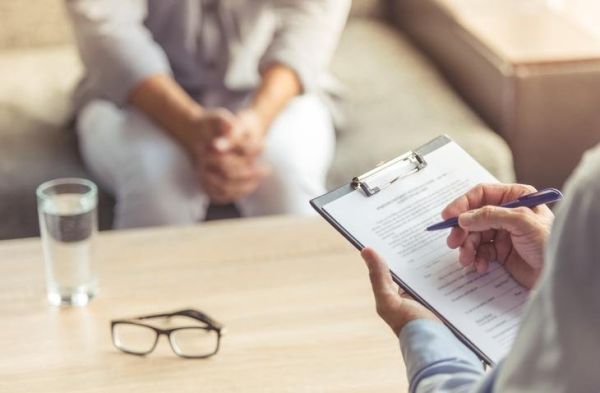 Anamnez Nedir? İyi Bir Teşhisin İlk ve En Önemli Adımı